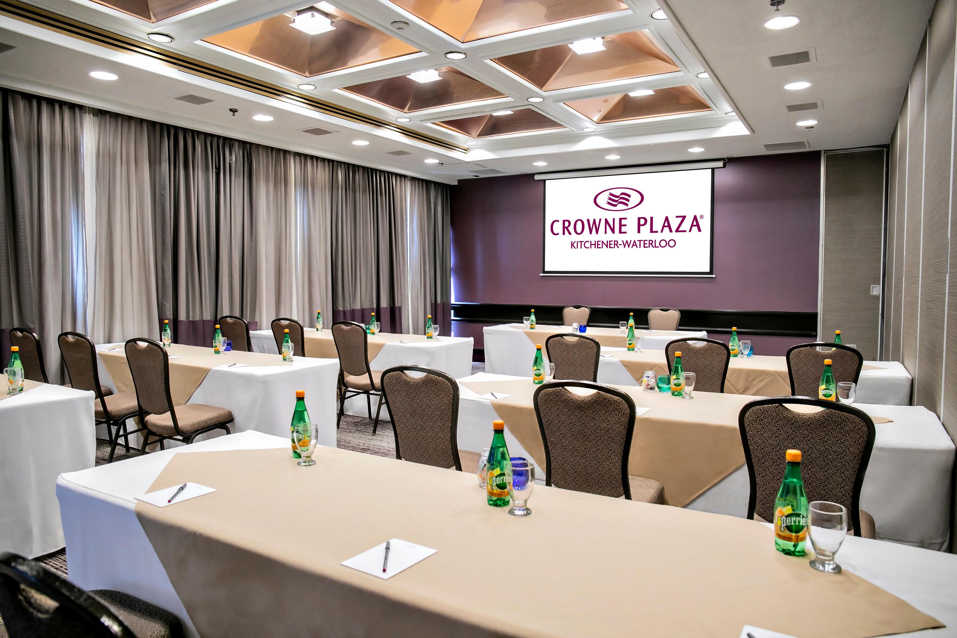 Crowne Plaza Kitchener-Waterloo By Ihg Hotel Exterior photo