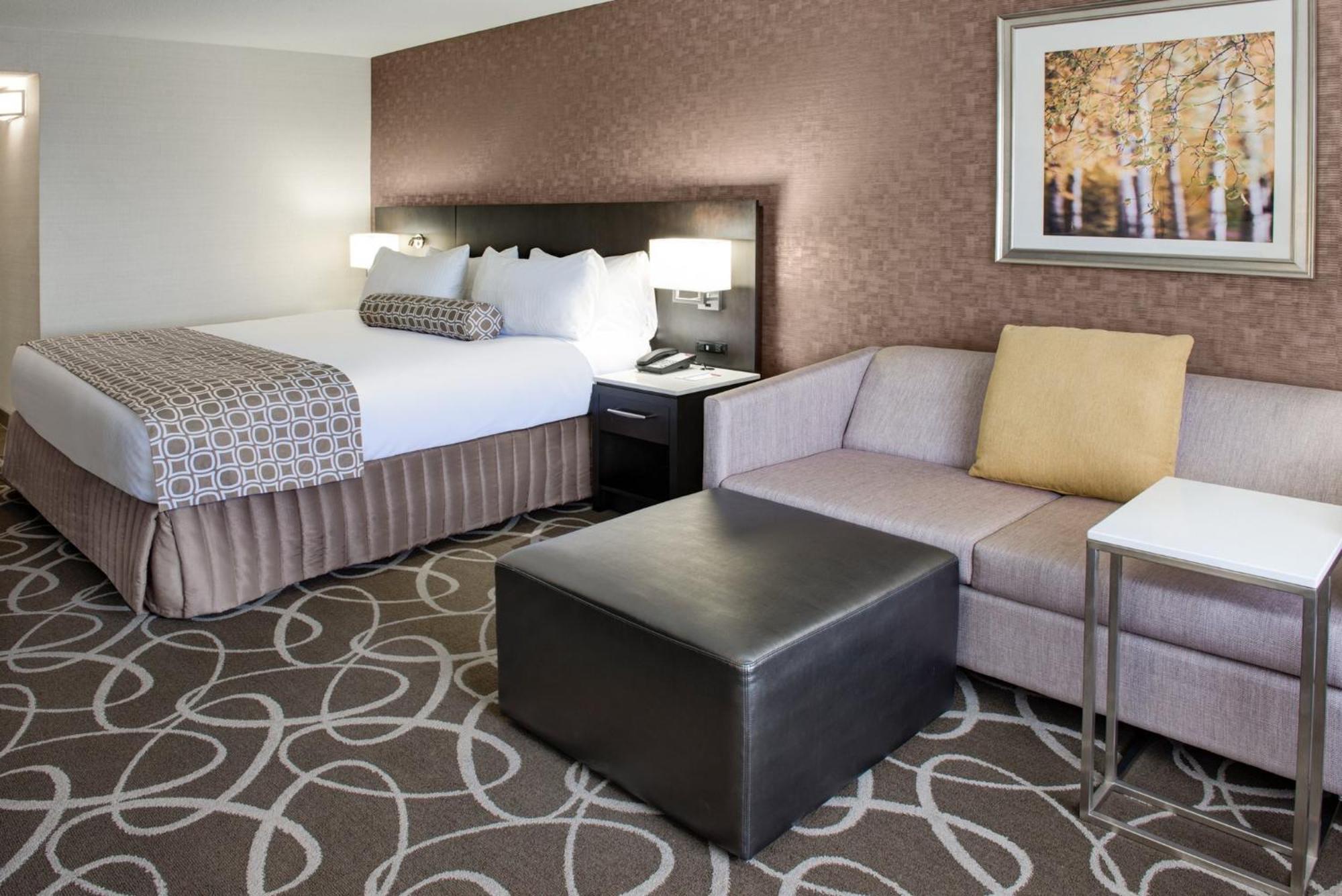 Crowne Plaza Kitchener-Waterloo By Ihg Hotel Exterior photo